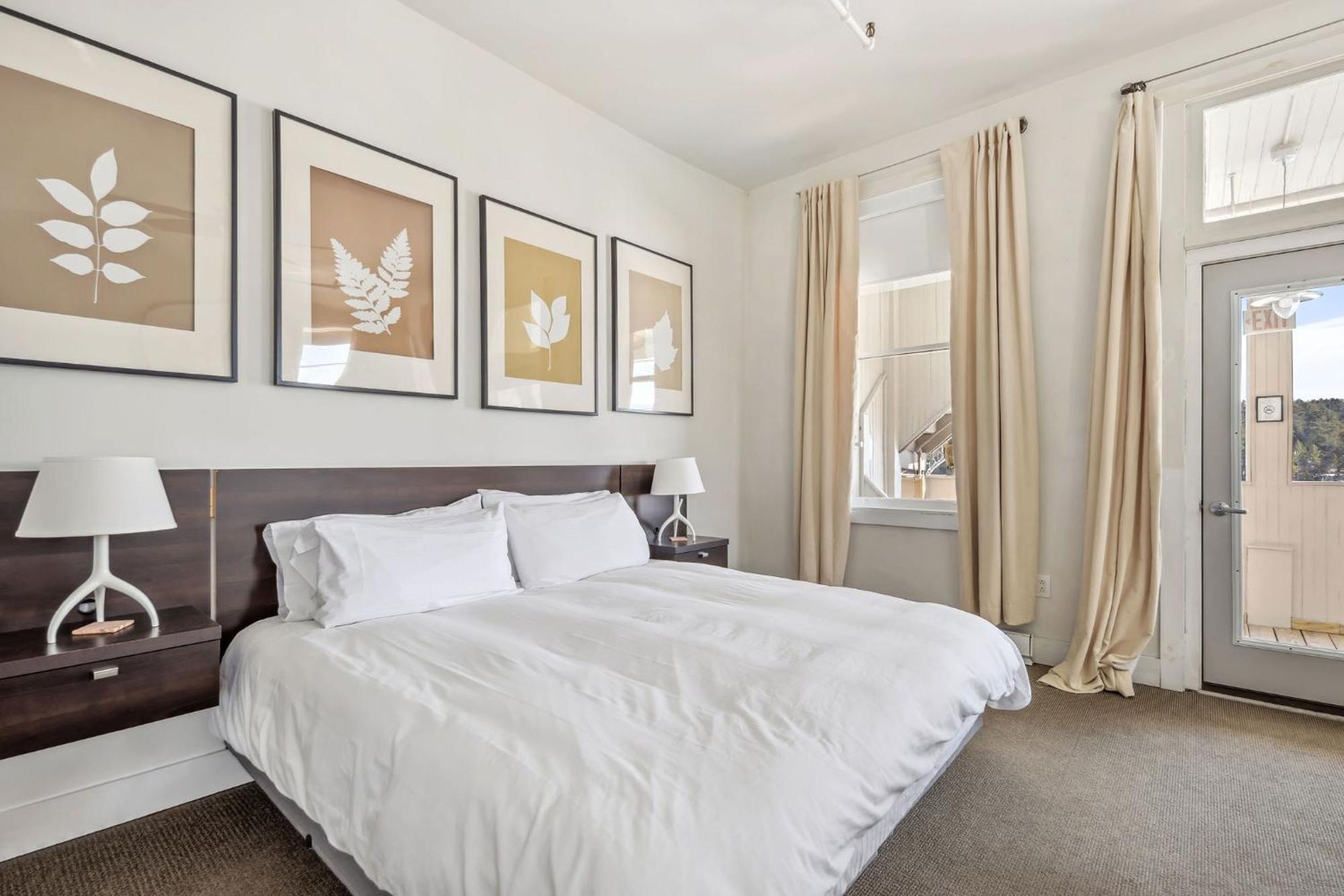 The Haus On Mirror 4*