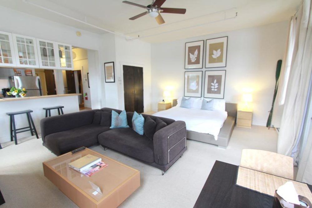 Hotel The Haus On Mirror 4*